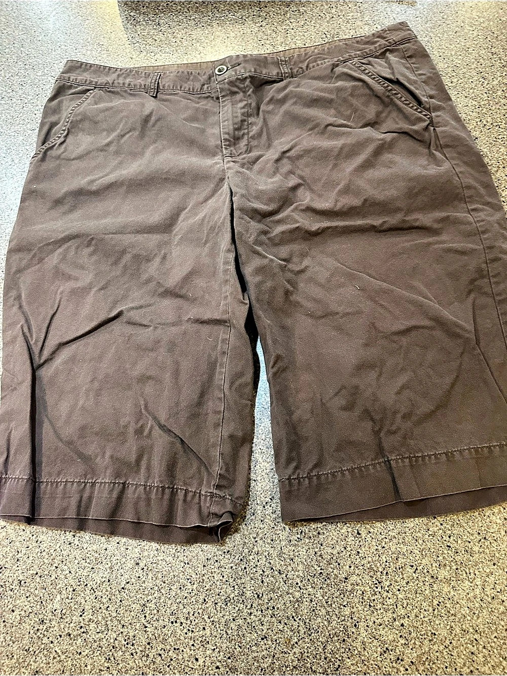 Old Navy Women's Bermuda Shorts Size 20 Brown